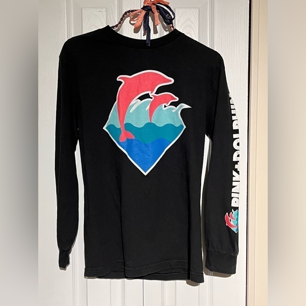 🌻🌻 3 for $30🌻🌻 Pink Dolphin long sleeve